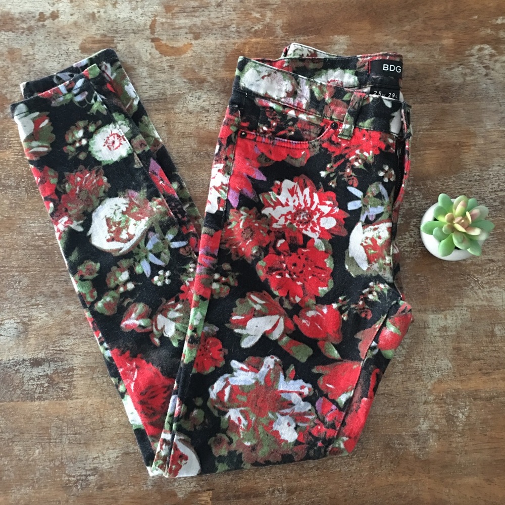 BDG Mid Rise Twig Flower Print Skinny Pants